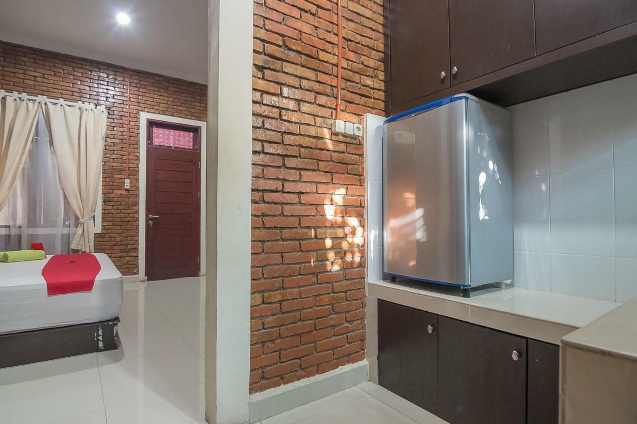 Reddoorz Plus Near Cambridge City Square 2 Medan Eksteriør bilde