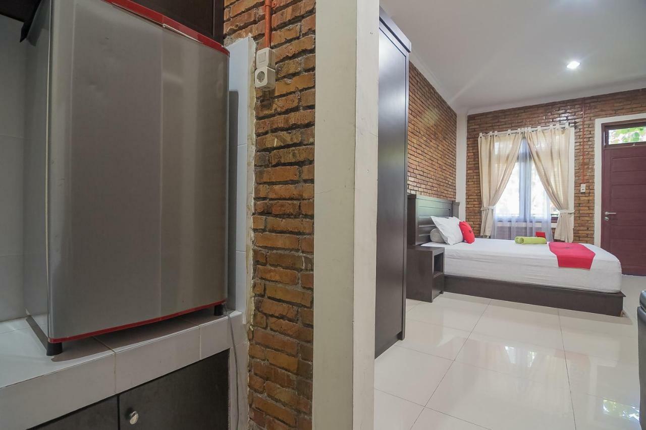Reddoorz Plus Near Cambridge City Square 2 Medan Eksteriør bilde