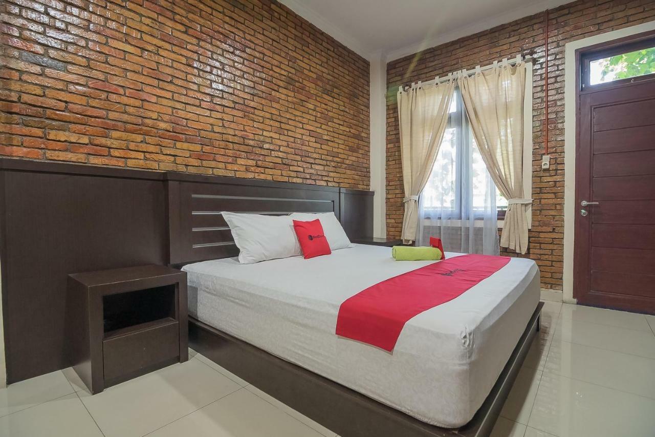Reddoorz Plus Near Cambridge City Square 2 Medan Eksteriør bilde