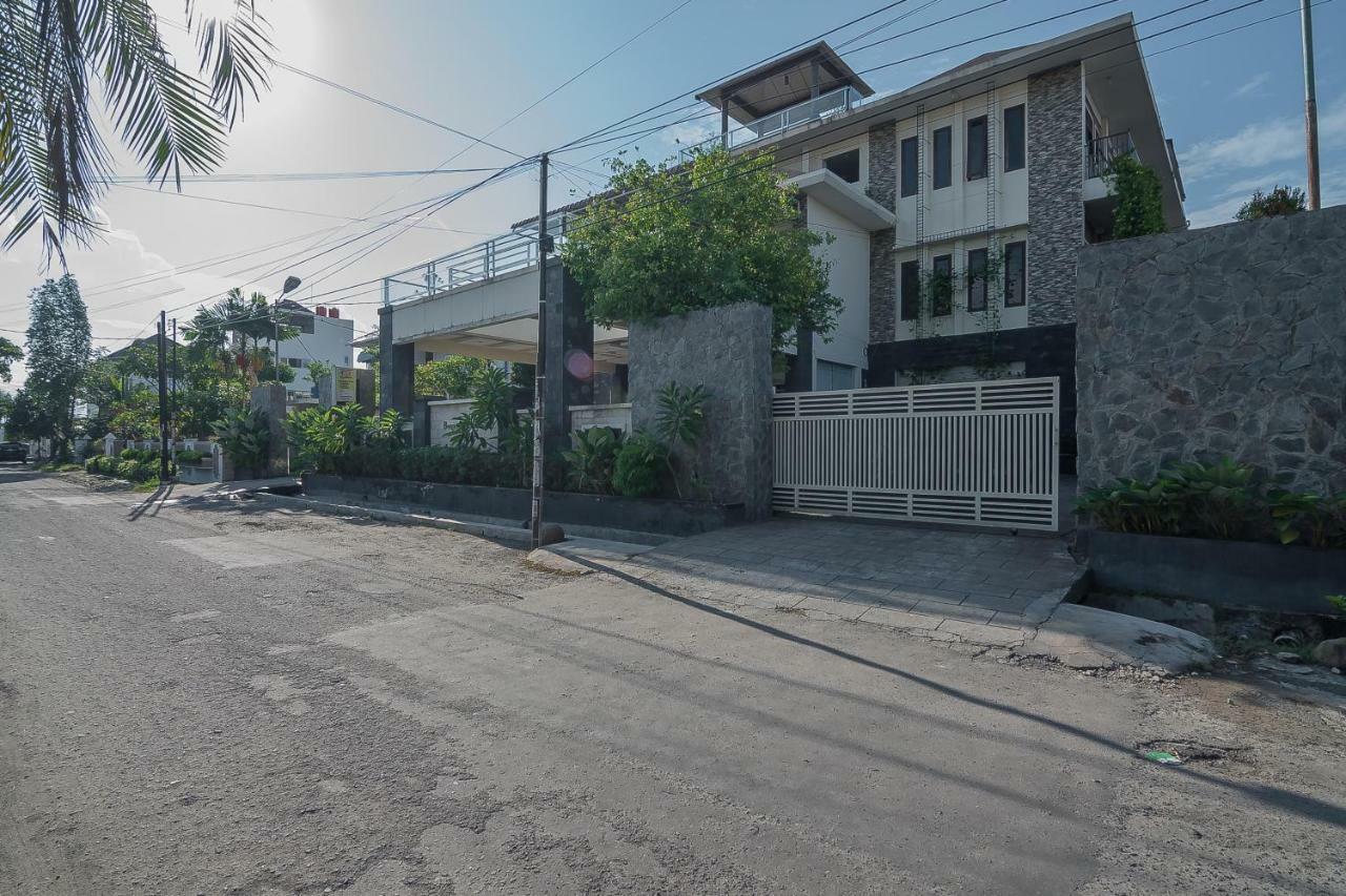 Reddoorz Plus Near Cambridge City Square 2 Medan Eksteriør bilde