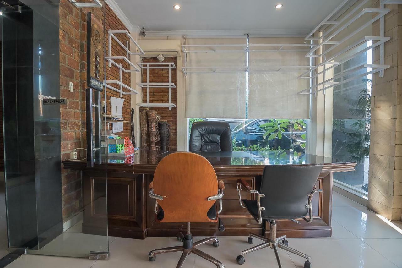 Reddoorz Plus Near Cambridge City Square 2 Medan Eksteriør bilde